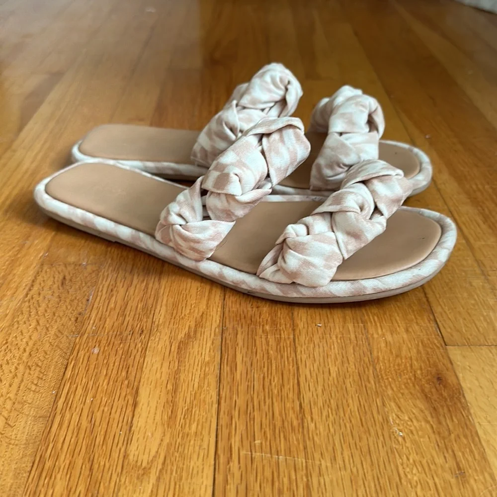 Universal Thread Slide Sandals - Picture 3 of 3